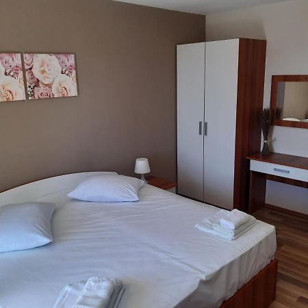 Villa Ravlic 포드고라 외부 사진